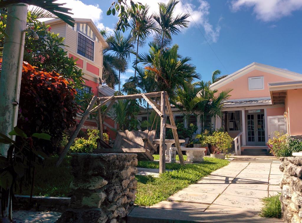 Orange Hill Beach Inn Nassau Eksteriør billede